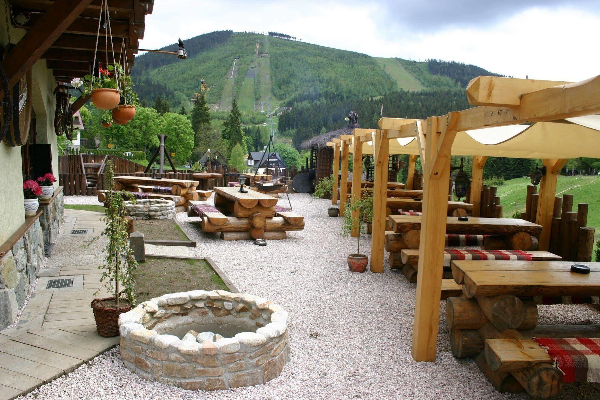 Penzion Rotunda Harrachov Bagian luar foto